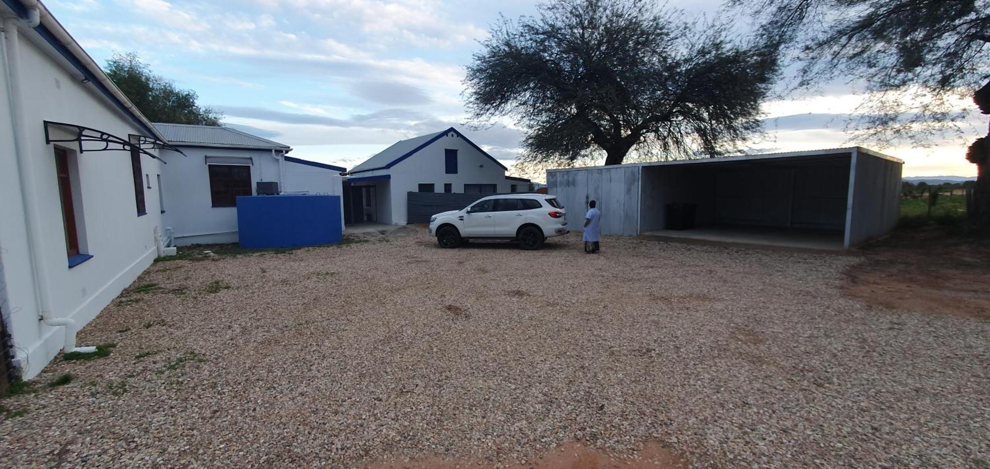 Villa Karoo Leeu Self Catering Oudtshoorn Esterno foto