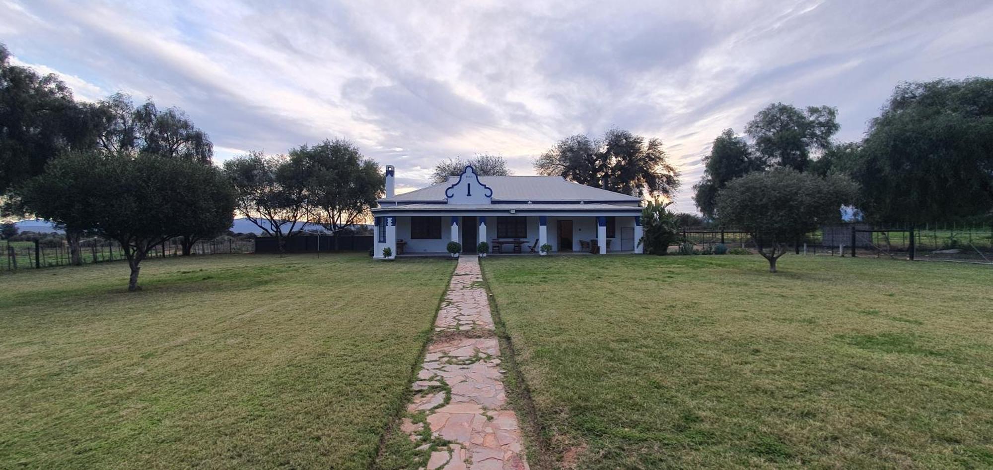 Villa Karoo Leeu Self Catering Oudtshoorn Esterno foto