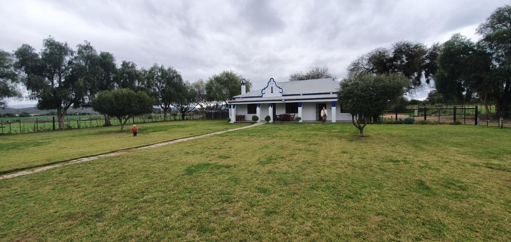 Villa Karoo Leeu Self Catering Oudtshoorn Esterno foto