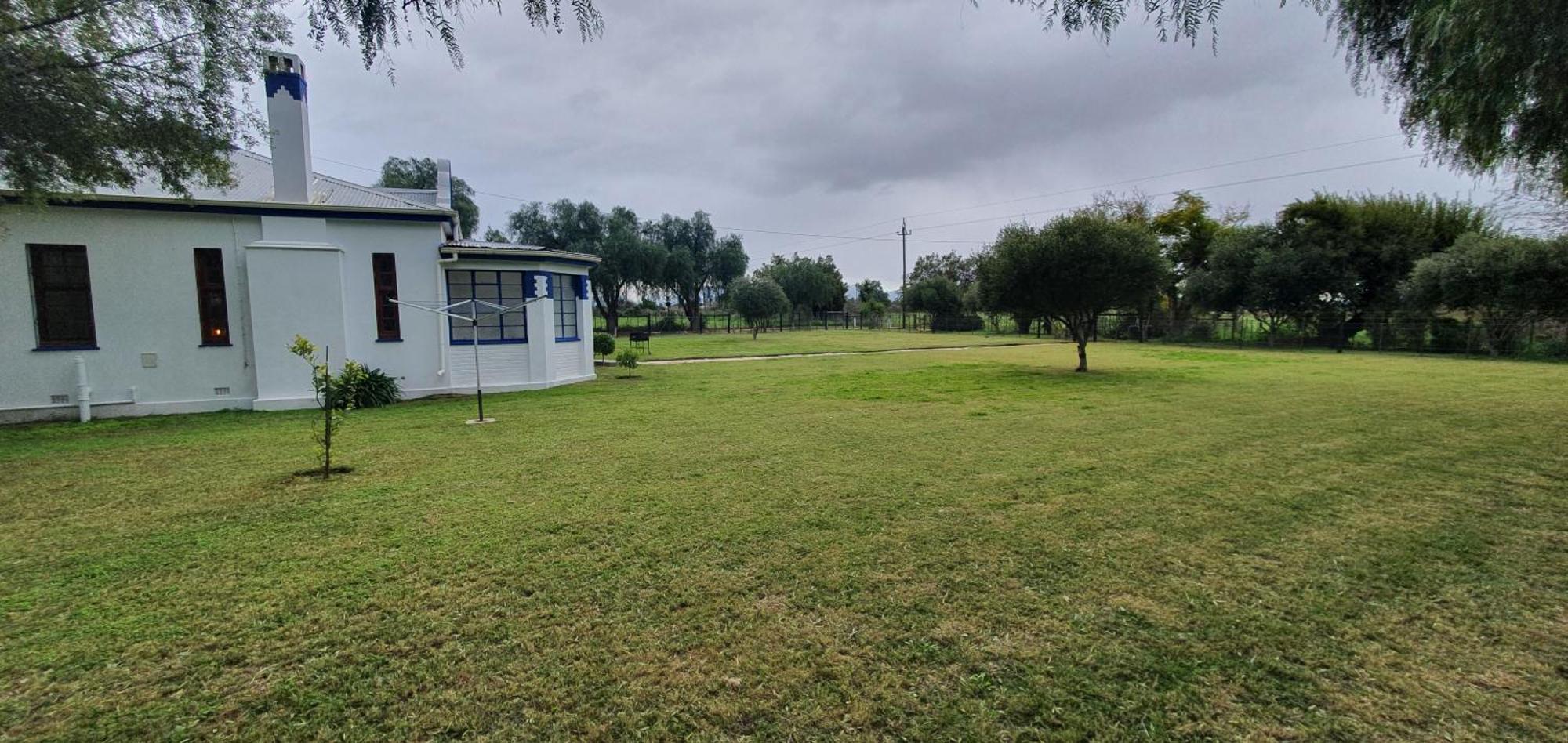 Villa Karoo Leeu Self Catering Oudtshoorn Esterno foto
