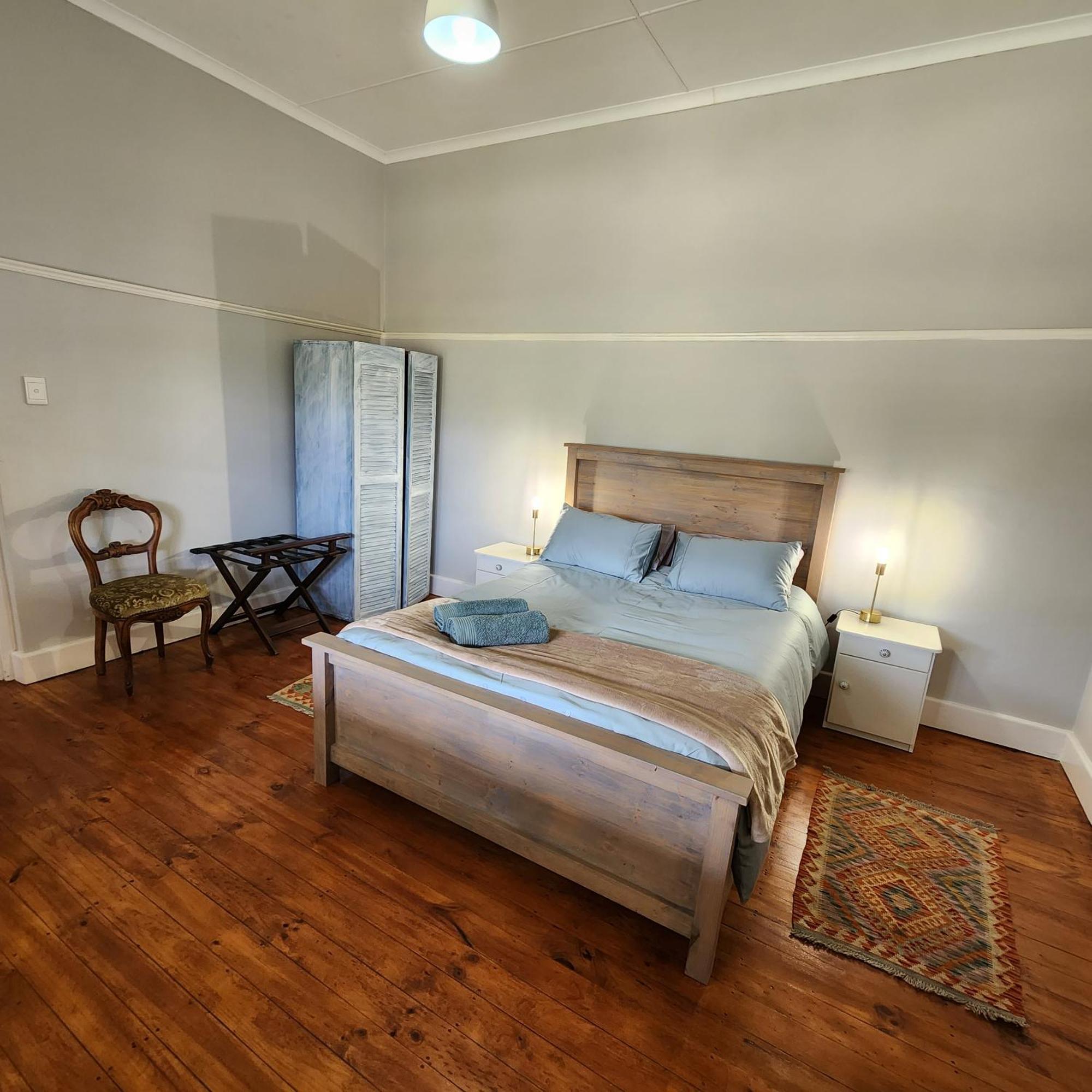 Villa Karoo Leeu Self Catering Oudtshoorn Esterno foto